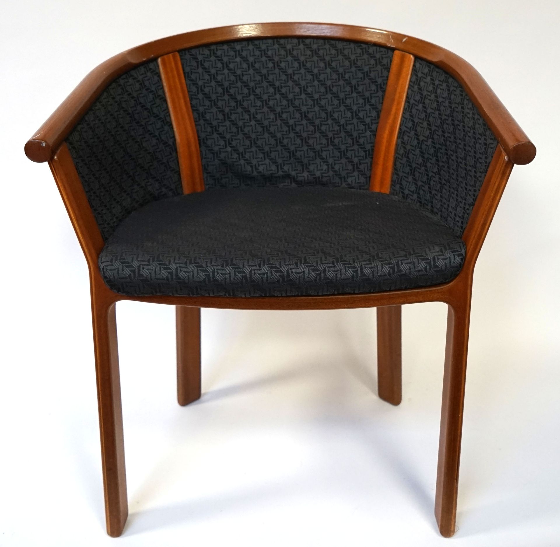 Null MAGNUS OLESEN Made in Denmark. FAUTEUIL de bureau en teck. Petites griffure&hellip;