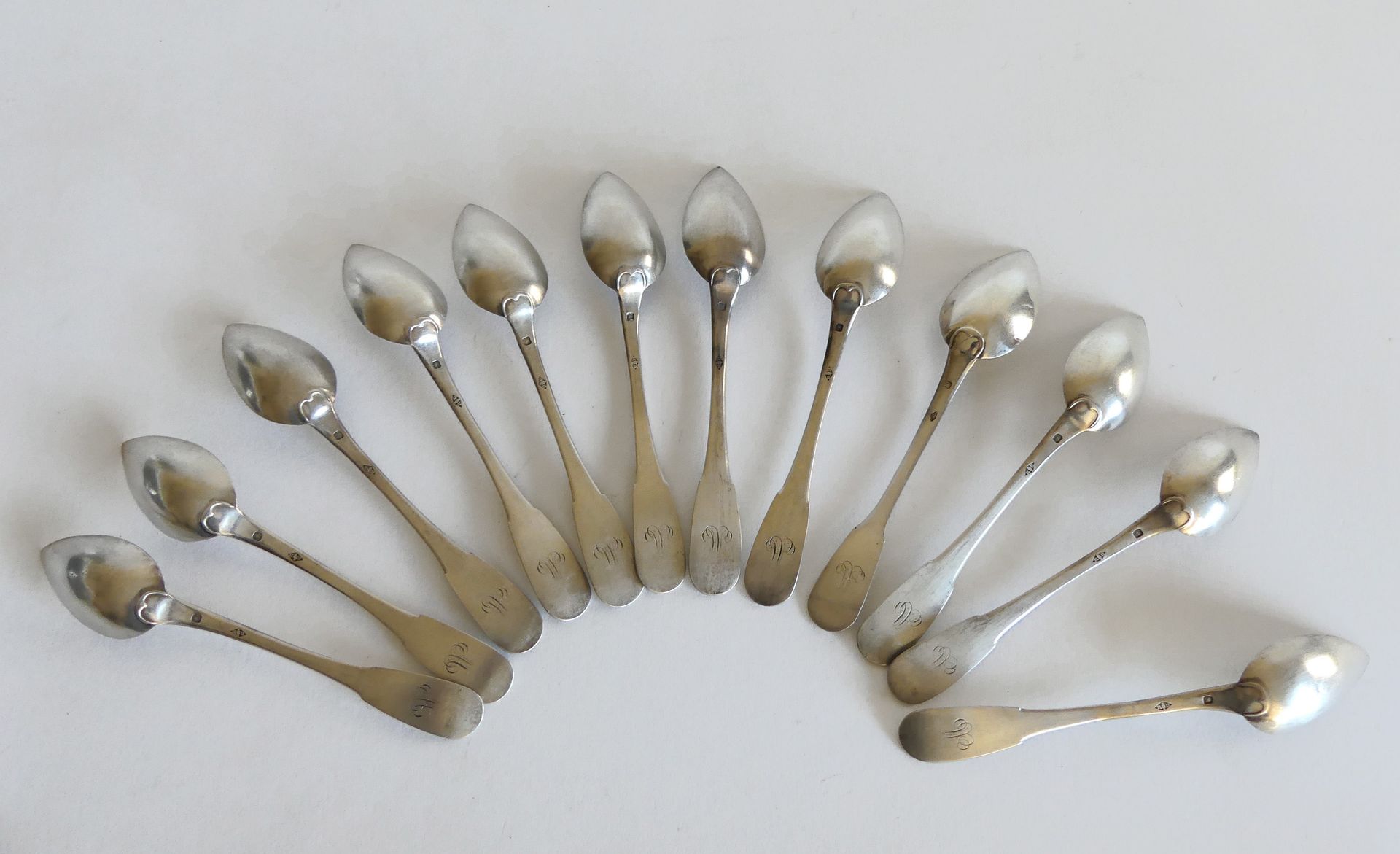 Null TWELVE coffee spoons in silver uniplat model, figured. Minerve mark 1st tit&hellip;