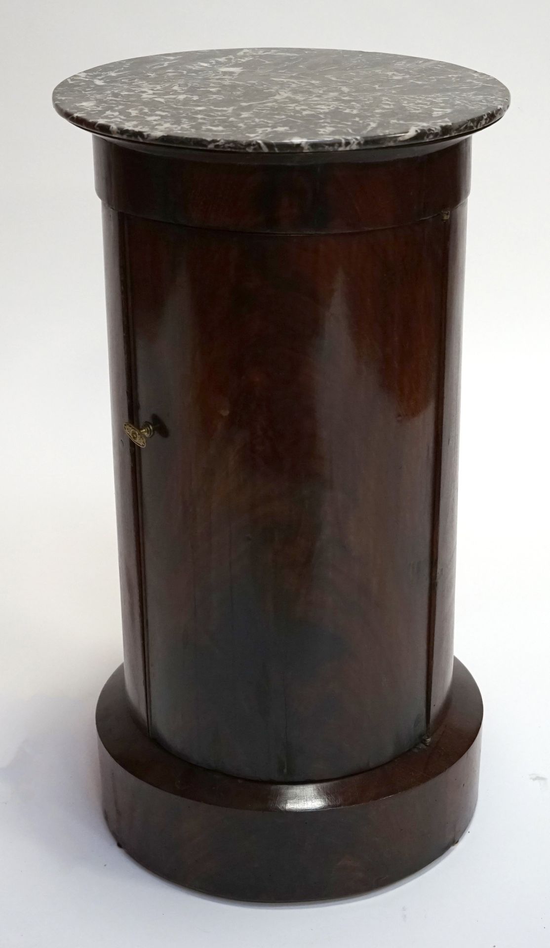 Null Cylindrical SOMNO in mahogany veneer. Empire style. 74 x 40 cm.