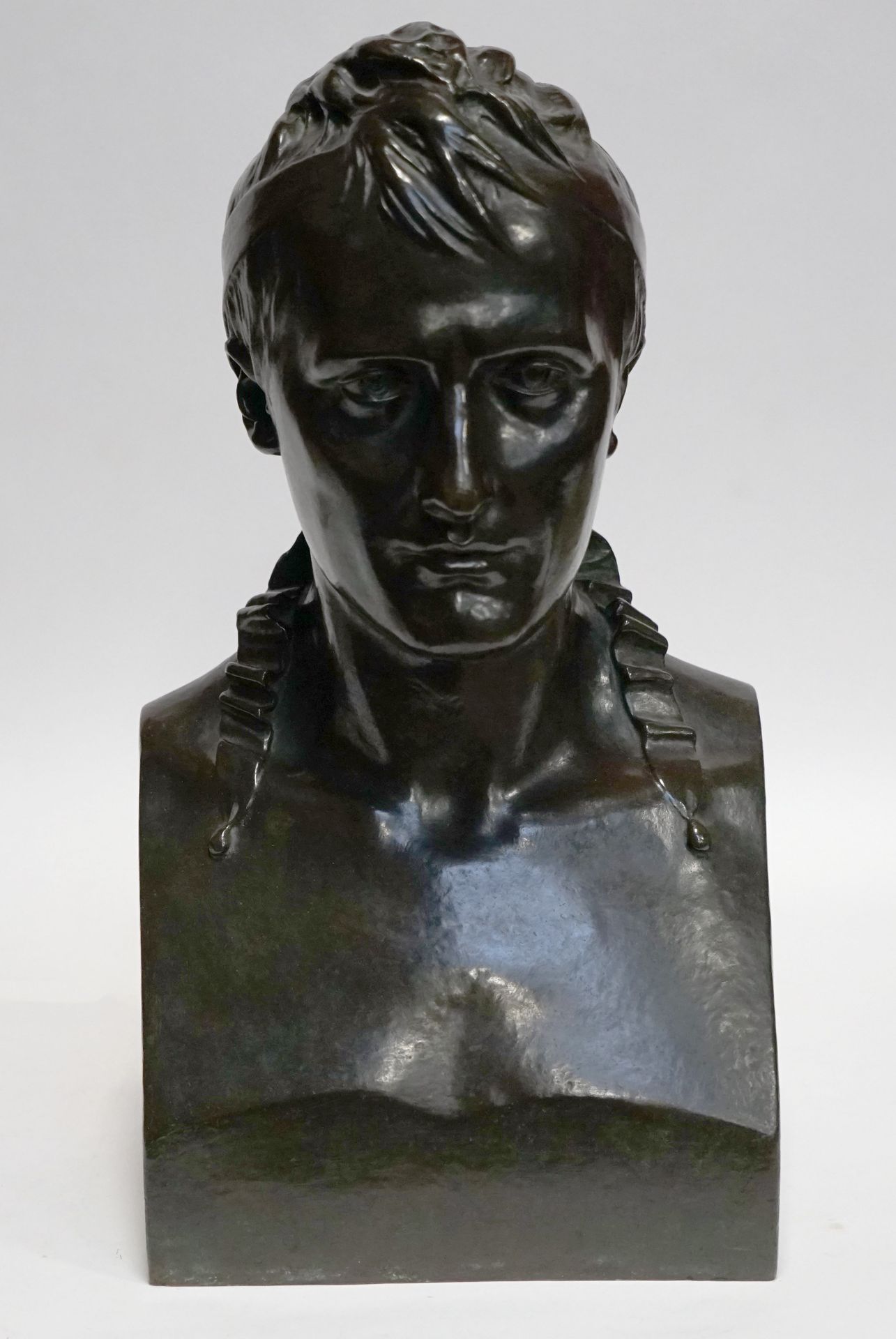 Null Jean Antoine HOUDON (1741-1828) (after). Bust of Napoleon I. Bronze with br&hellip;