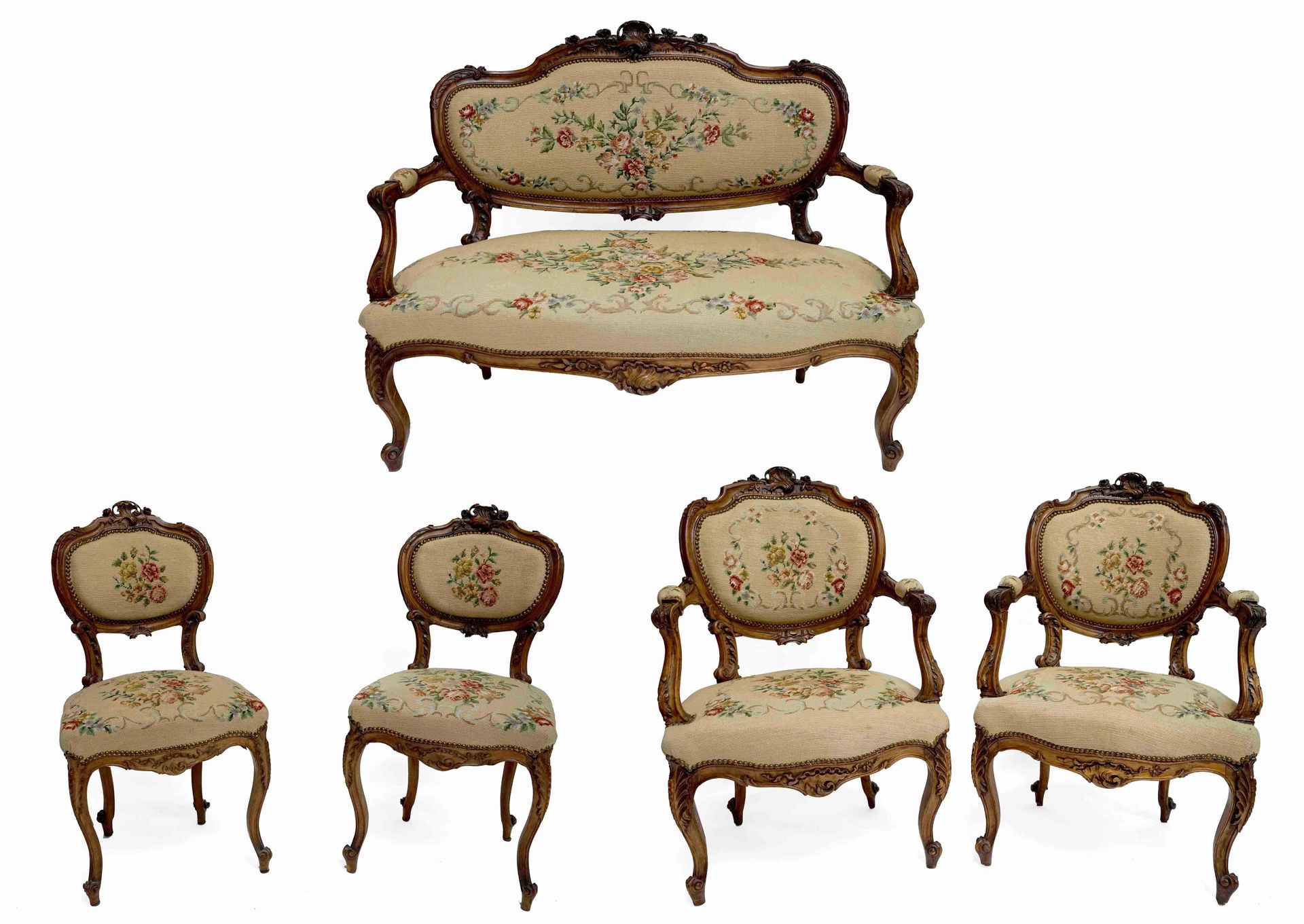 Null 客厅家具，用天然木材雕刻而成，Rocaille，包括一张沙发，两把扶手椅，两把椅子，用小点的花卉装饰。19世纪末（两条腿损坏）。