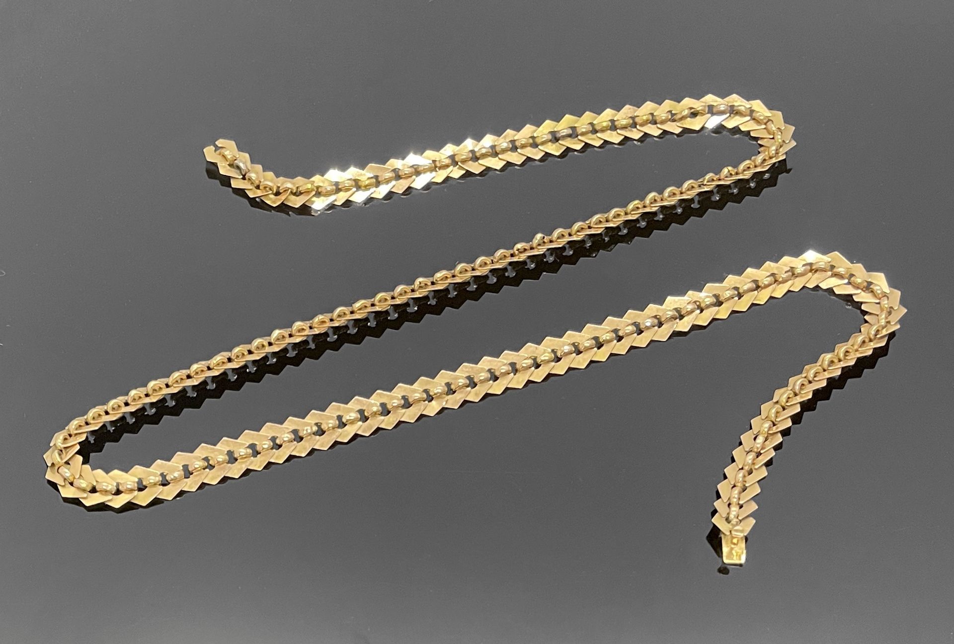 Null NECKLACE in yellow gold 750 mils. Weight 12,32 g (slight deformations)