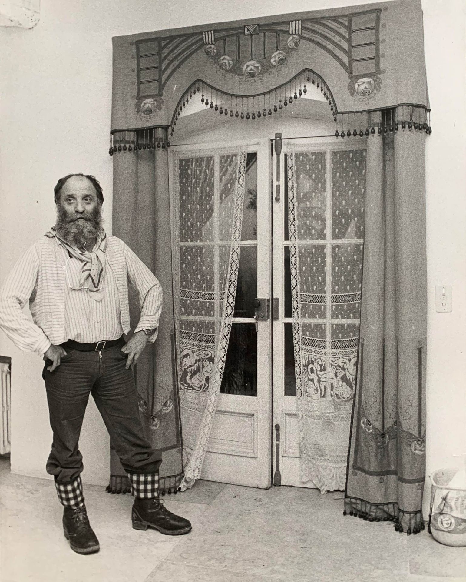 Null Mimmo Dabbrescia（1938-）。雕塑家塞萨尔-巴尔达奇尼在尼斯的肖像。大型银质摄影作品，背面印有 "PROSPETTIVE D'ART&hellip;