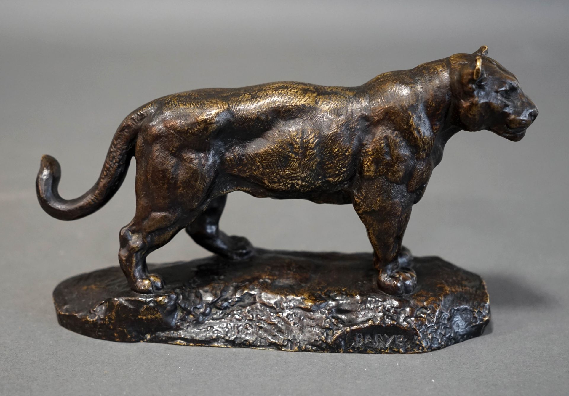 Null Antoine Louis BARYE (1796-1875) Standing lioness. Bronze with brown patina &hellip;