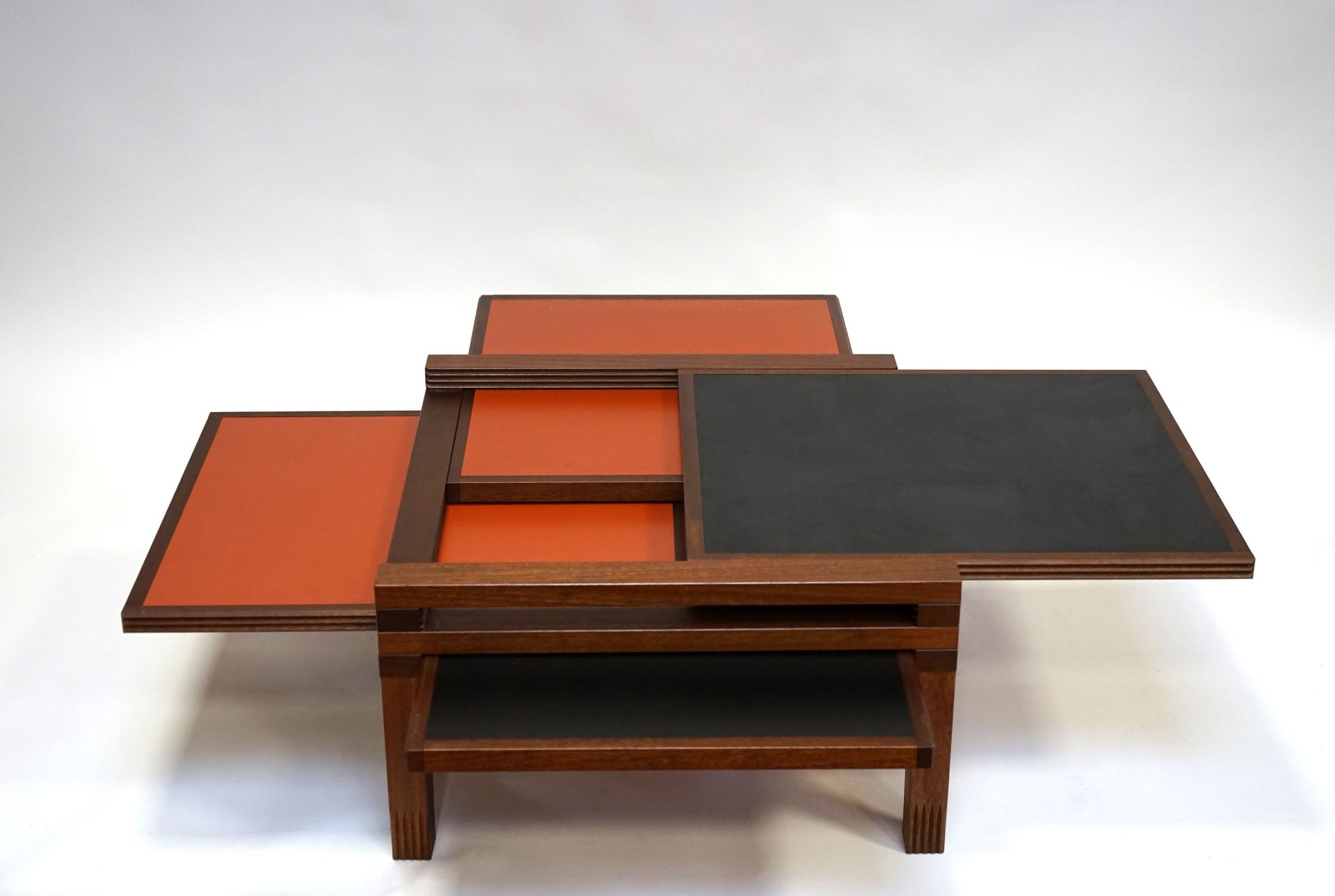 Null Bernard VUARNESSON Modular low table model Hexa.1980年左右。40 x 70厘米（顶部有小污点）。