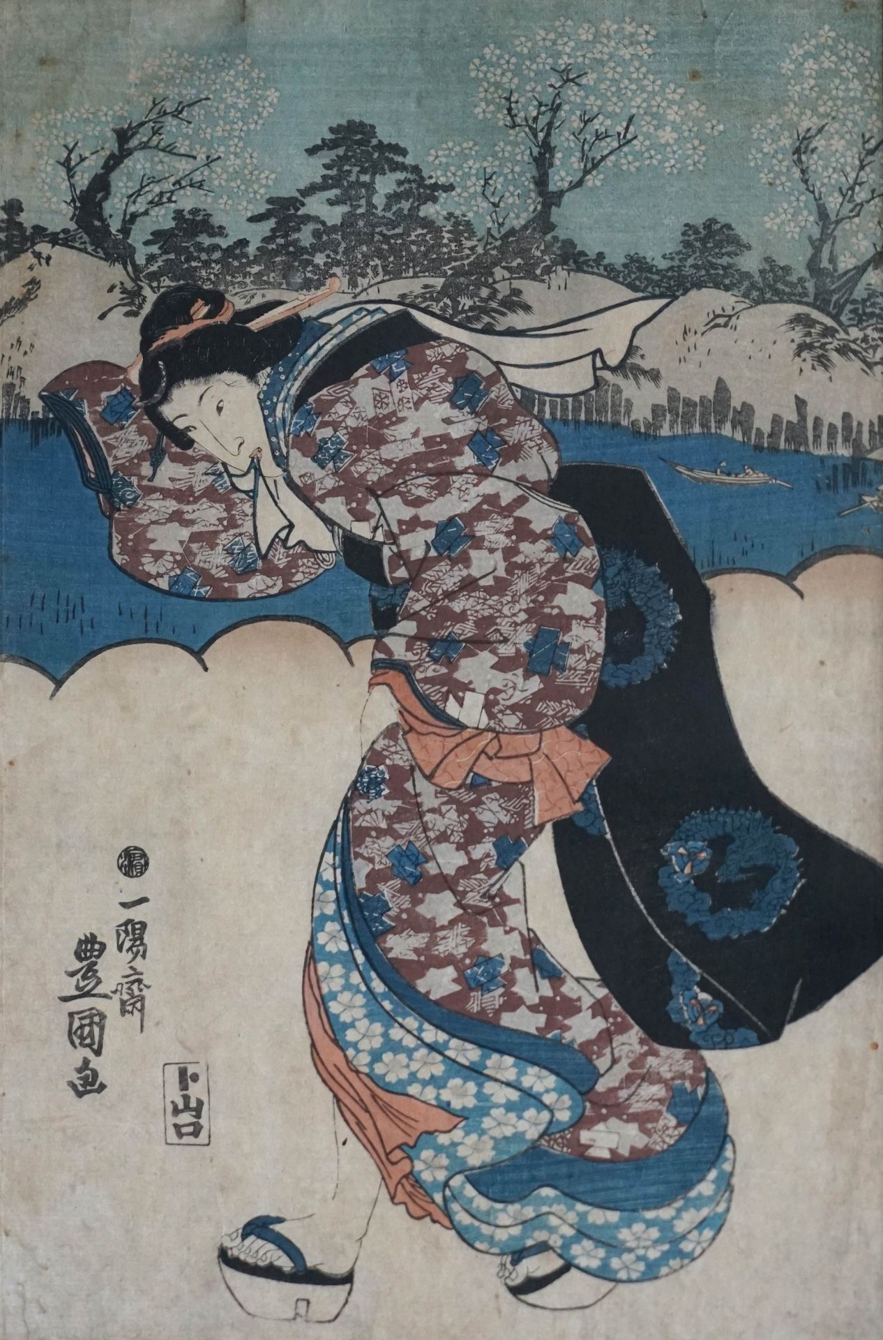Null Utagawa TOYOKUNI (1769-1825) 带着围巾和樱花的艺妓。打印。33 x 22厘米（轻微褶皱和潮湿的痕迹）