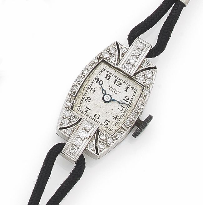 Null Damen-Armbanduhr aus Platin, das Gehäuse mit Diamanten und Onyx besetzt (Fe&hellip;