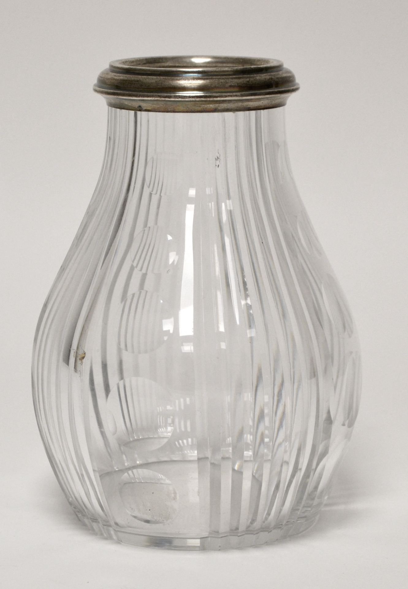 Null Vase aus Kristall und Silber, das Kristall mit Rillen und Pastillen geschli&hellip;