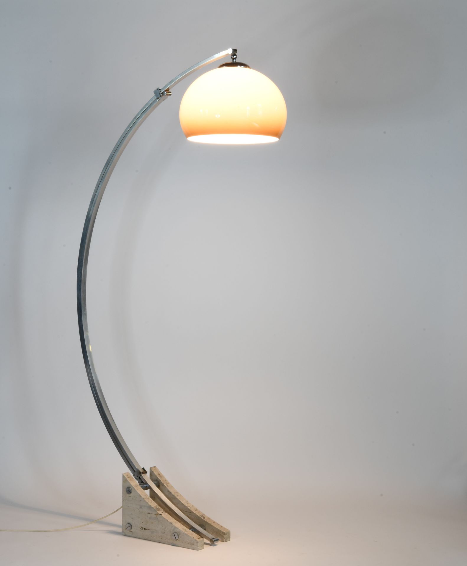 Null ARC Lamp

Aluminium frame, travertine base and plastic shade. 

Work of the&hellip;