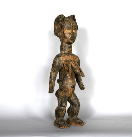 Null COTE D'IVOIRE 

Maternité en bois sculpté polychrome. 

XXe, de style DAN 
&hellip;