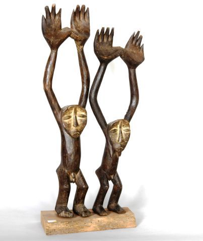Null CONGO 

Couple de statuettes en bois sculpté 

XXe, de style LEGA 

H : 54 &hellip;