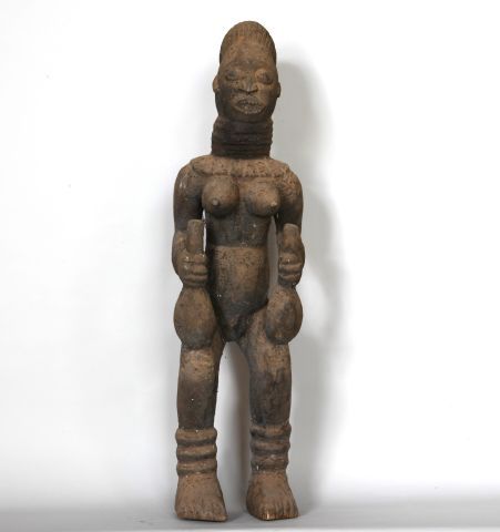 Null CAMEROUN 

Grande statue en bois sculpté à patine croûteuse. 

XXe, dans le&hellip;