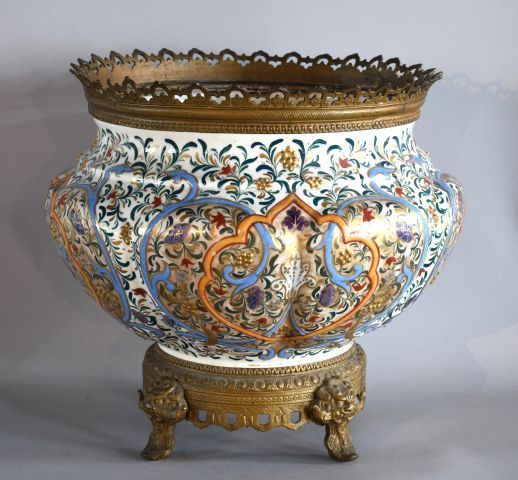 Null TURCHIA, fine XIX - inizio XX secolo. Vaso in terracotta con decorazione fl&hellip;