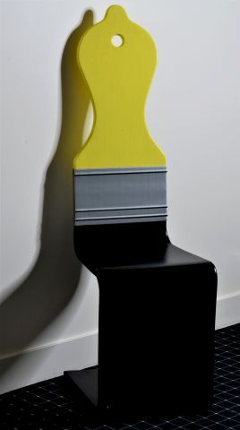 Null Livio de MARCHI (geboren 1943)

Stuhl Skulptur

Gebogenes Holz und gelbe, g&hellip;