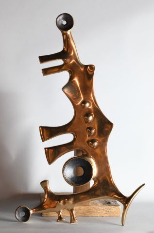 Null 维克多-罗曼（1937-1995）。

图

带有双金和铜锈的青铜证明

签名和日期(19)85

高：31厘米

壁雕，背面有安装孔



顾问：P&hellip;