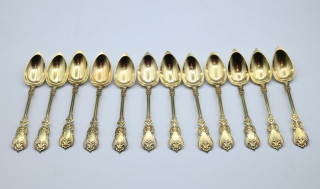 Null Set of twelve vermeil dessert spoons with scroll decoration and unnumbered &hellip;