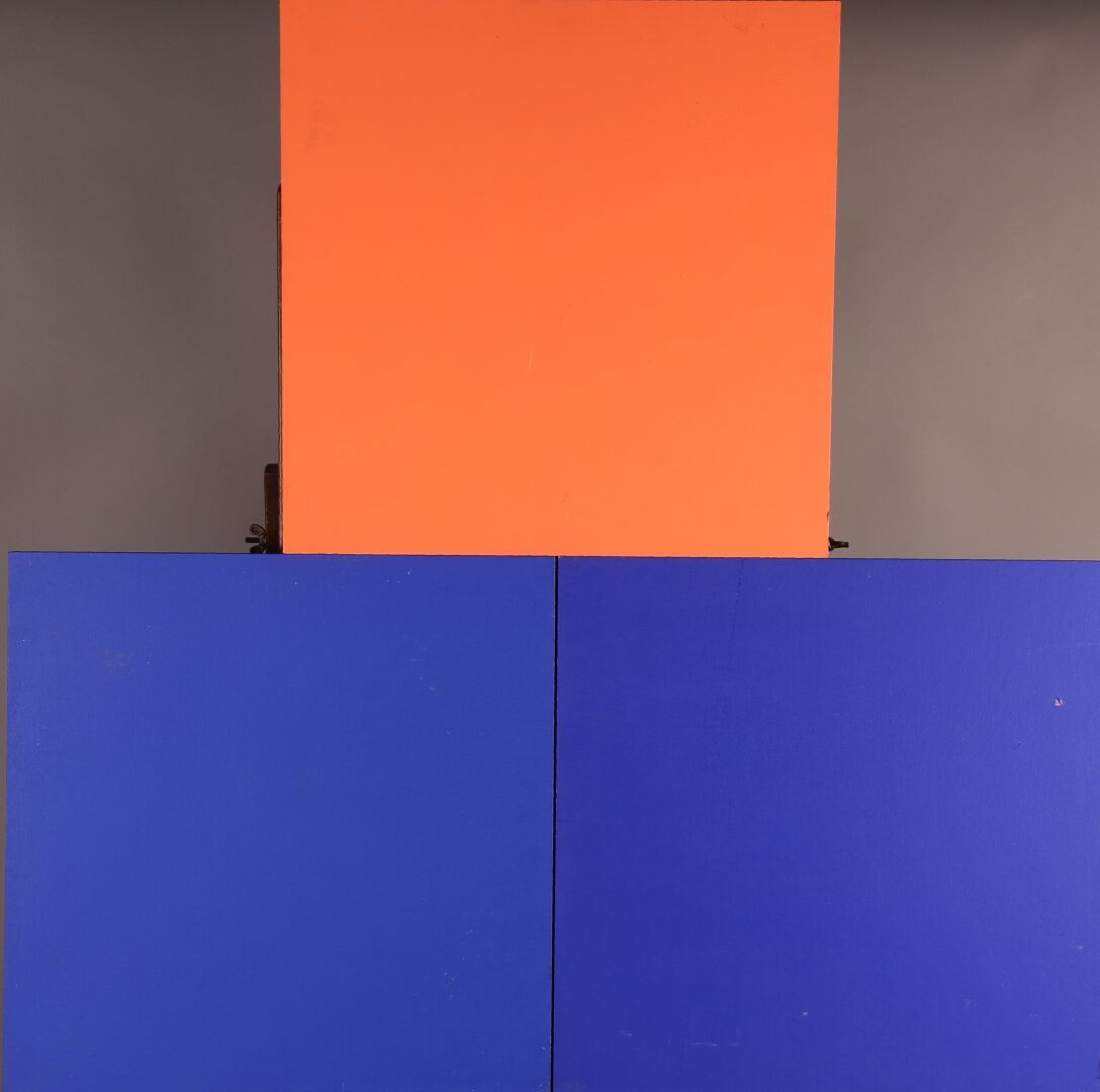 Null 维罗尼卡-冯-穆岑贝赫（1948年出生）。

蓝色和红色的单色

三幅布面丙烯画，背面有签名和日期。

50 x 50厘米

专家 : Mrs Phi&hellip;