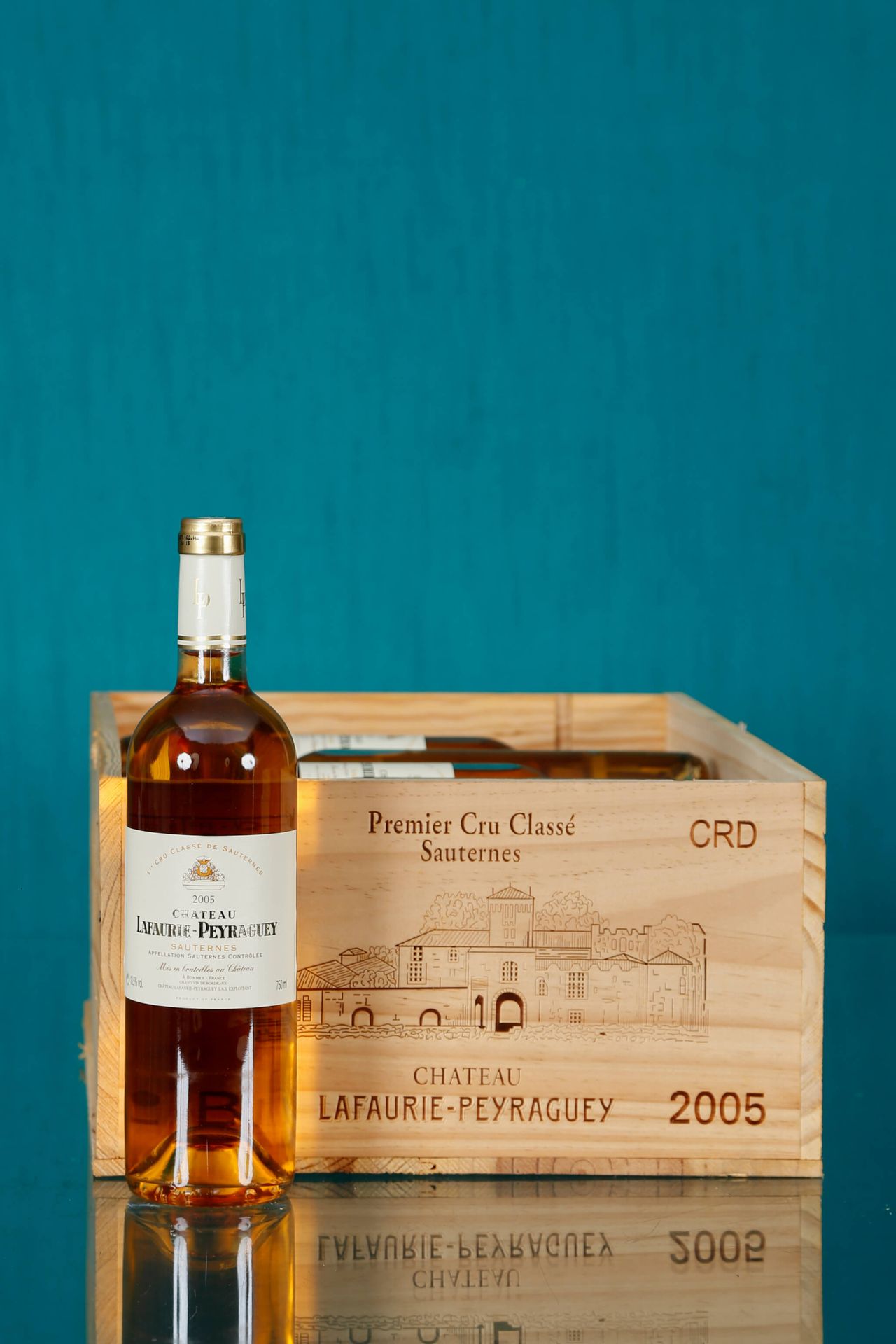 Château Lafaurie-Peyraguey, Sauternes 12 bouteilles 2005 Caisse bois d’origine  &hellip;