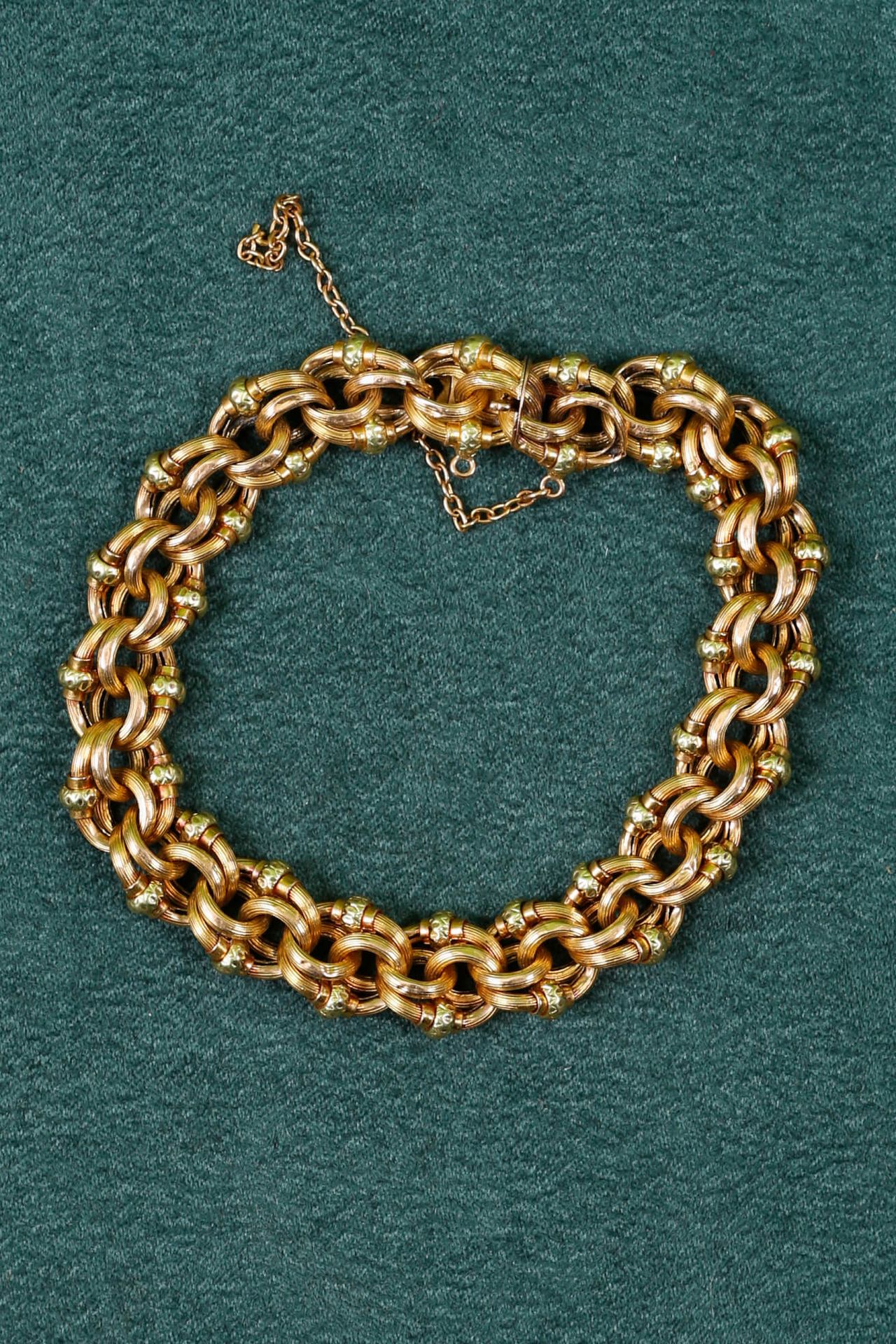 Null Bracelet mailles entrelacées  En or jaune 18 K (750 ‰) 

L. 20 cm

Poids ne&hellip;