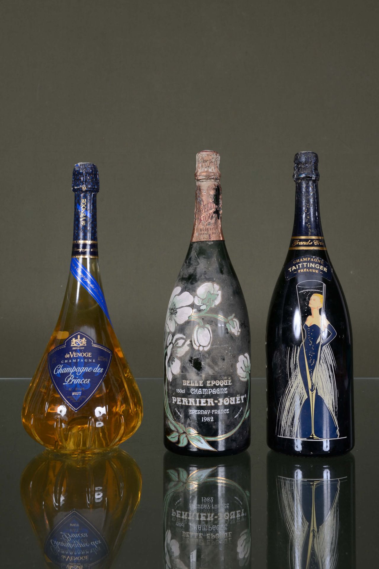 CHAMPAGNE 3大瓶（1.5升） > 巴黎世家，美好年代酒，1982年

> 泰特纳，普雷洛德，2000年

> Champagne des Prince&hellip;