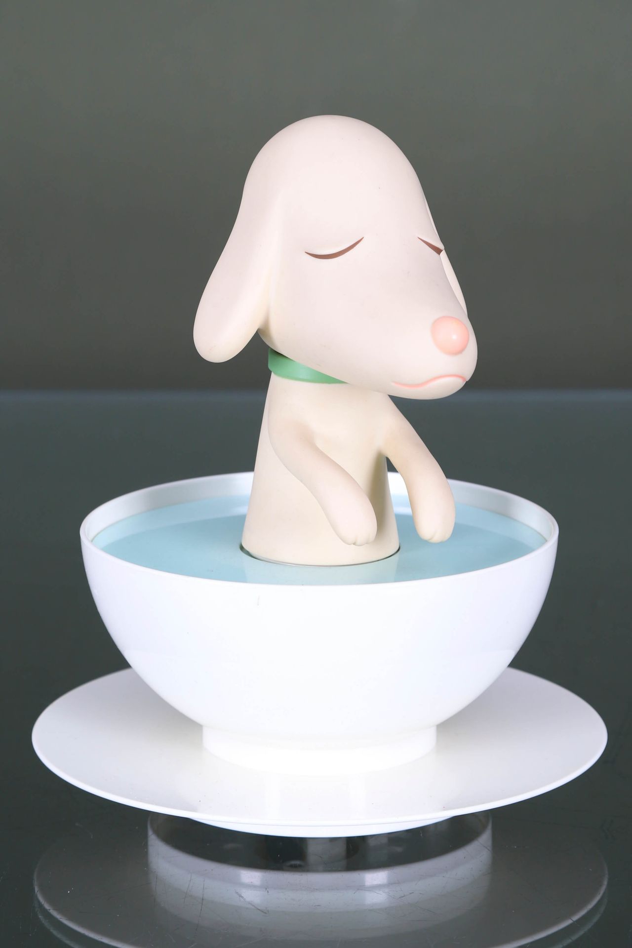 D’après Yoshitomo Nara (né en 1959) Pupcup 2003 In thermo-moulded resin integrat&hellip;