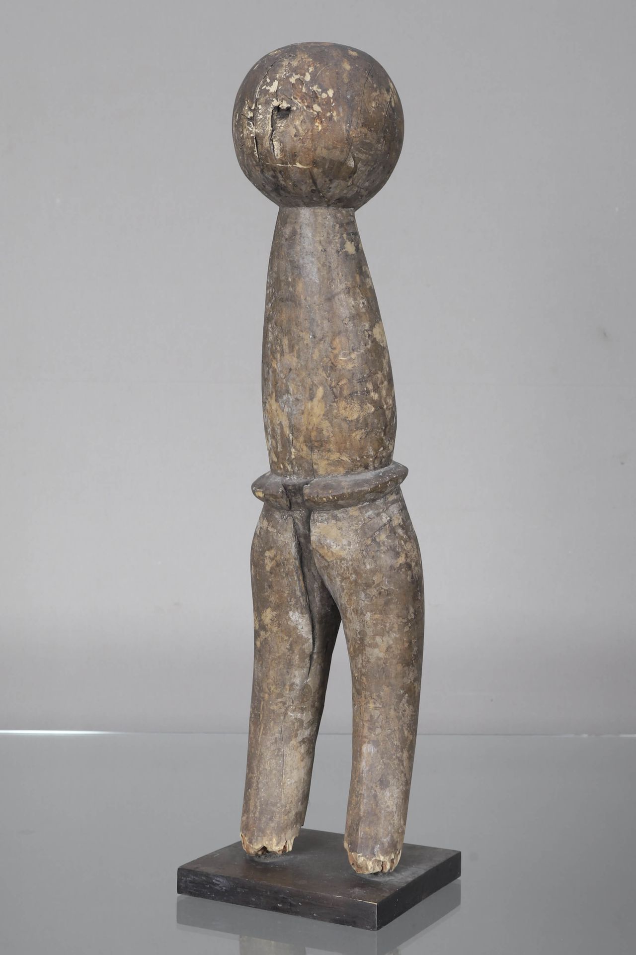 Togo Anthropomorphe Statue Aus Holz geschnitzt H. 70 cm