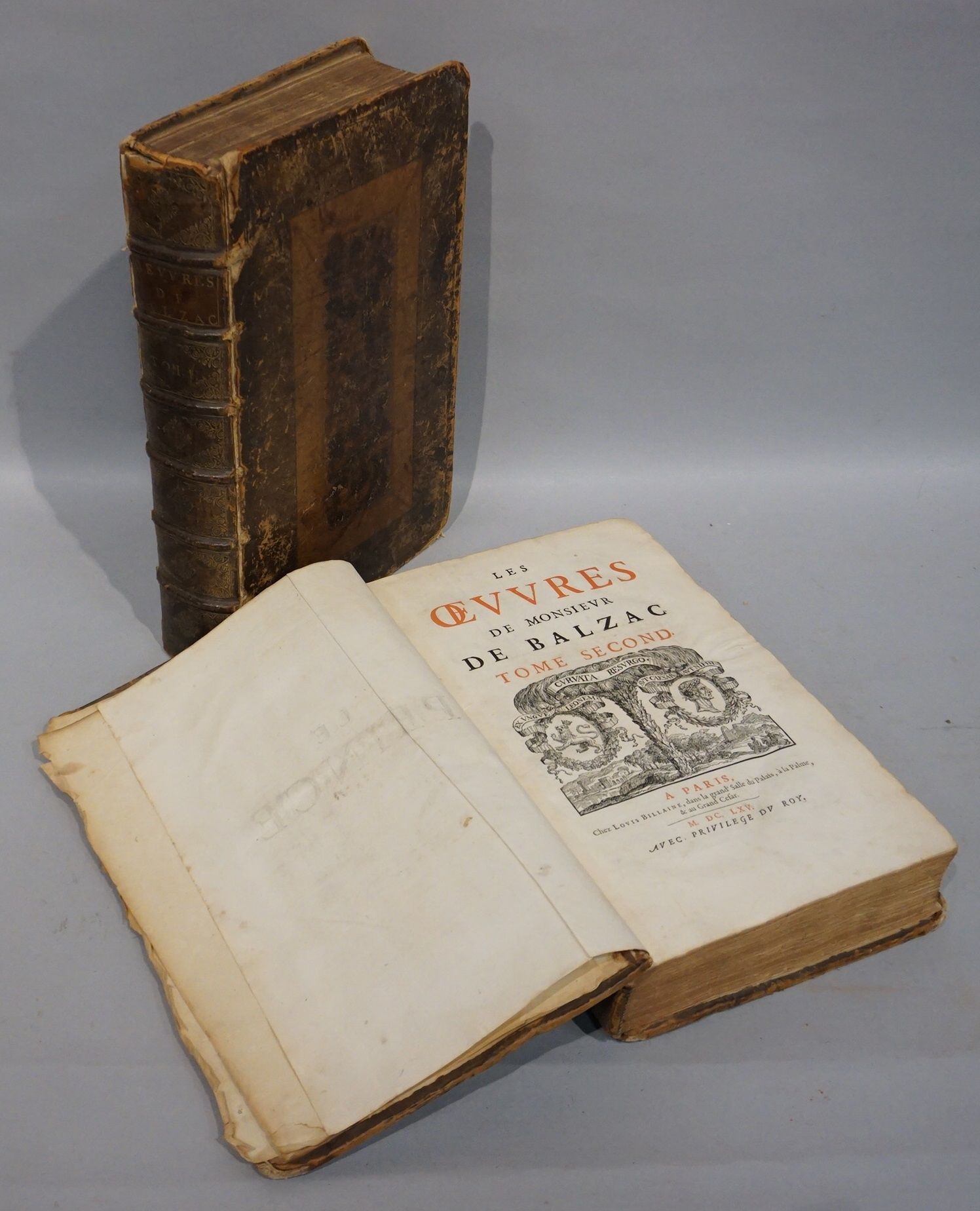 Null 巴尔扎克（Guez de）。巴尔扎克先生的作品》，分为两卷。巴黎，Louis，Billaine，1665年，2卷装，棕色小牛皮，木板上有框架，书脊有棱&hellip;