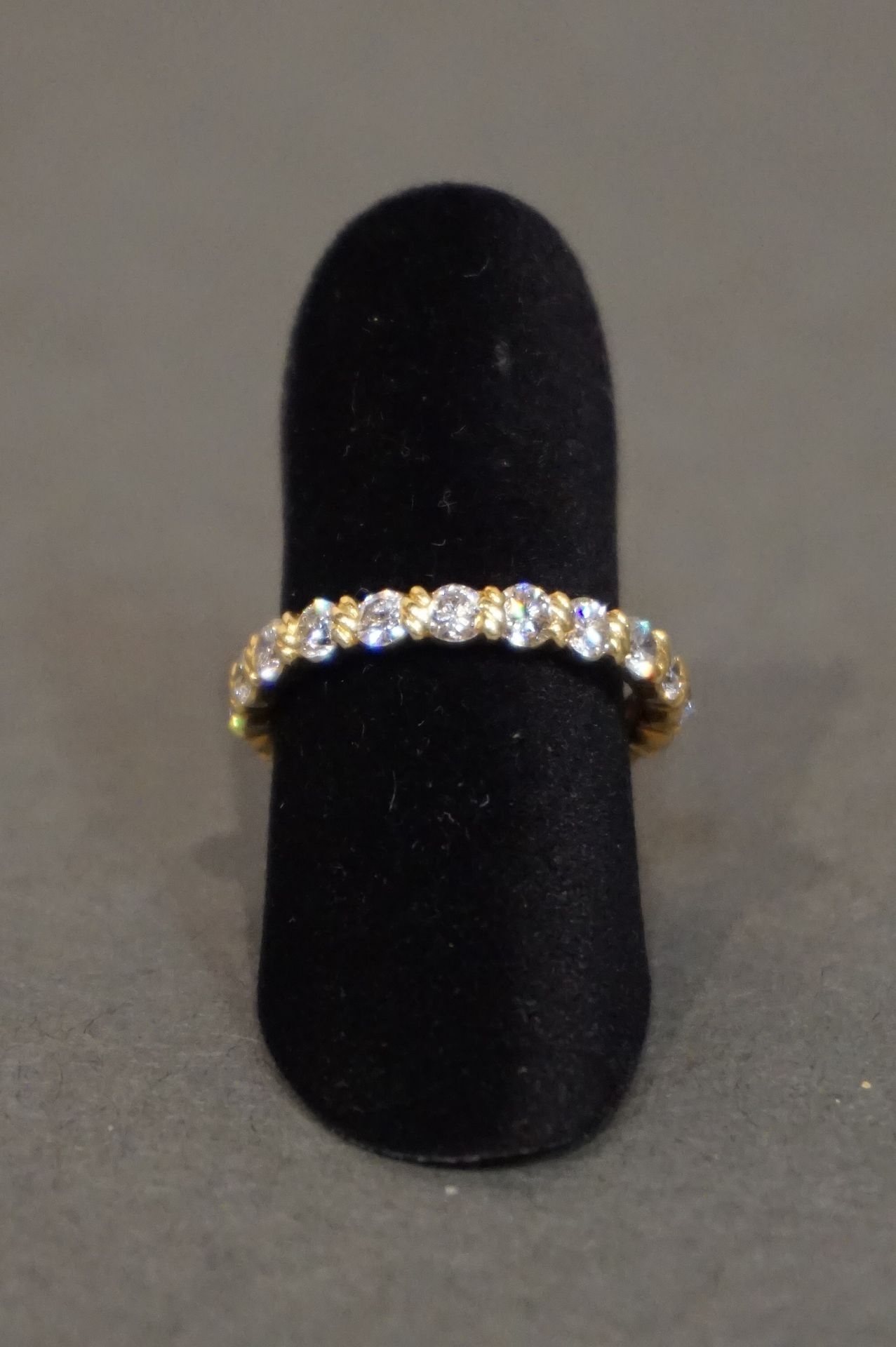 Alliance Anello nuziale americano in oro e diamanti (2grs). Misura del dito 52