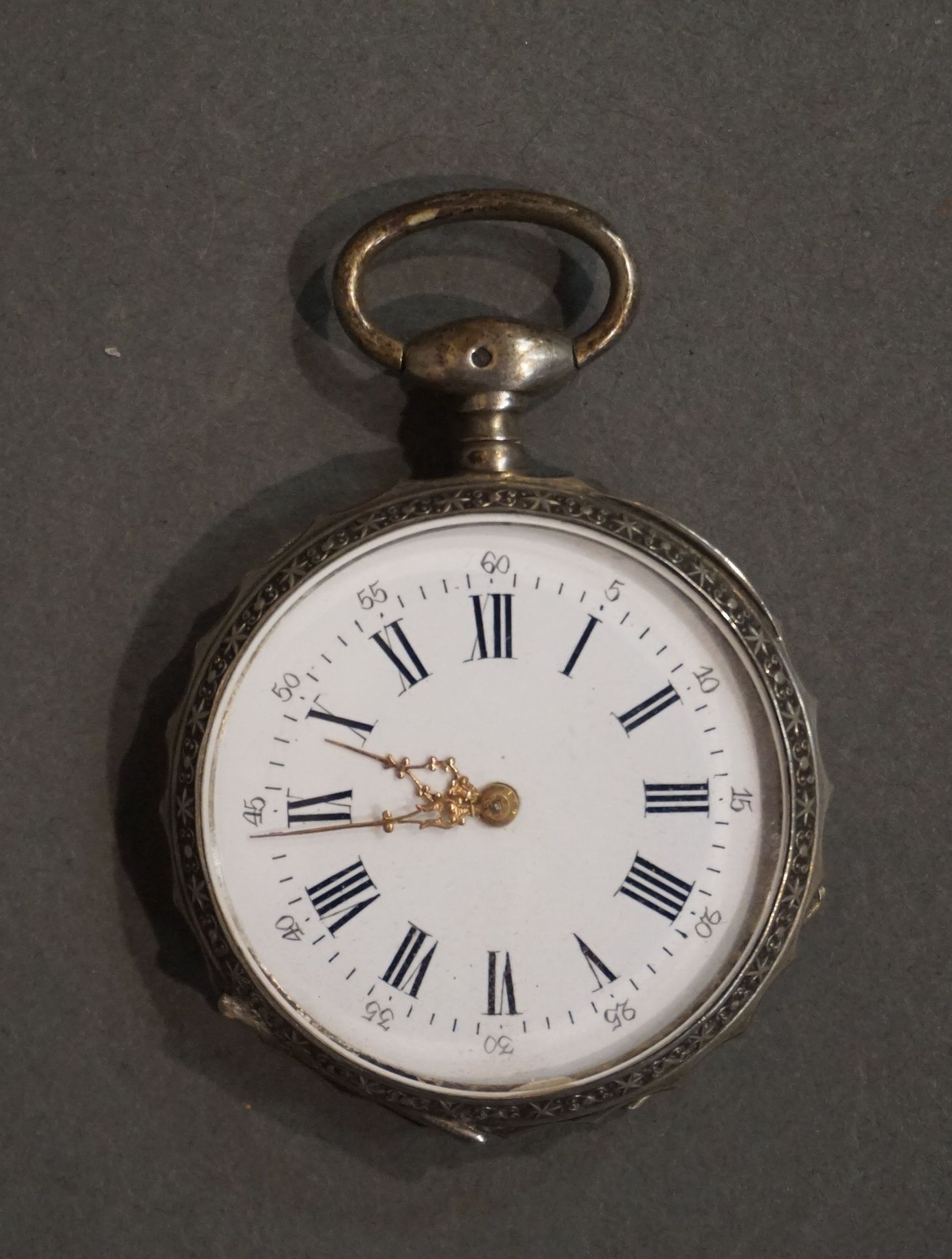 Montre de gousset Guilloche silver pocket watch with gold hands (gross weight: 6&hellip;