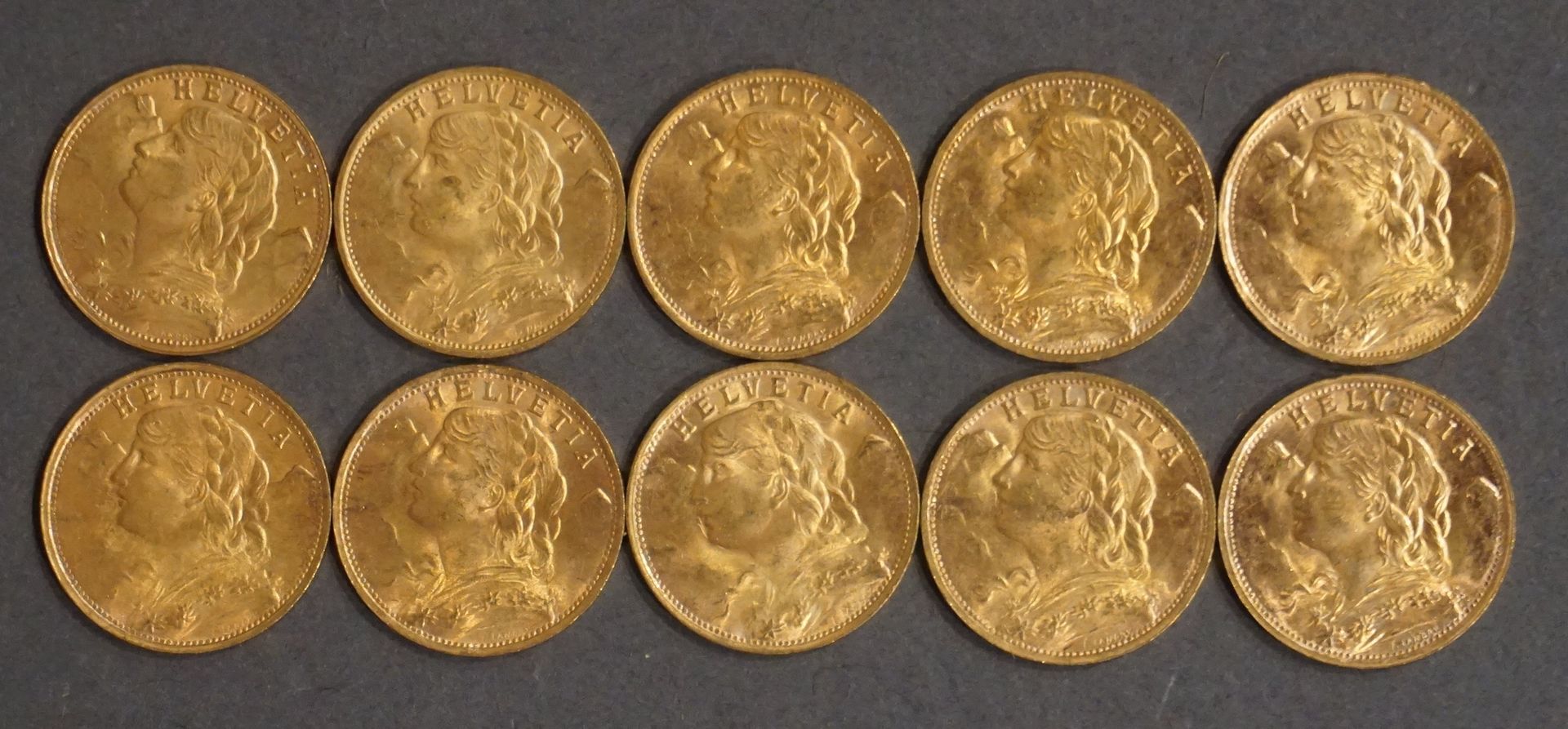 Null Dix pièces de Vingt Francs suisses en or 64 grs