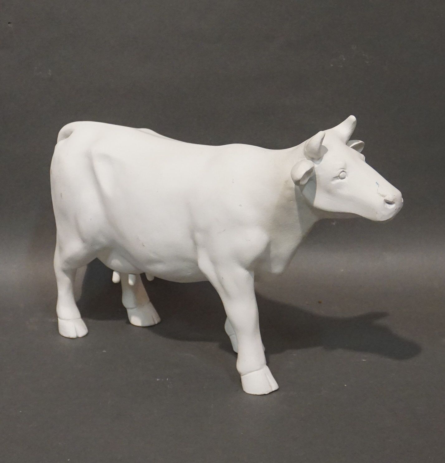 Null Vache en plâtre. 28x42 cm