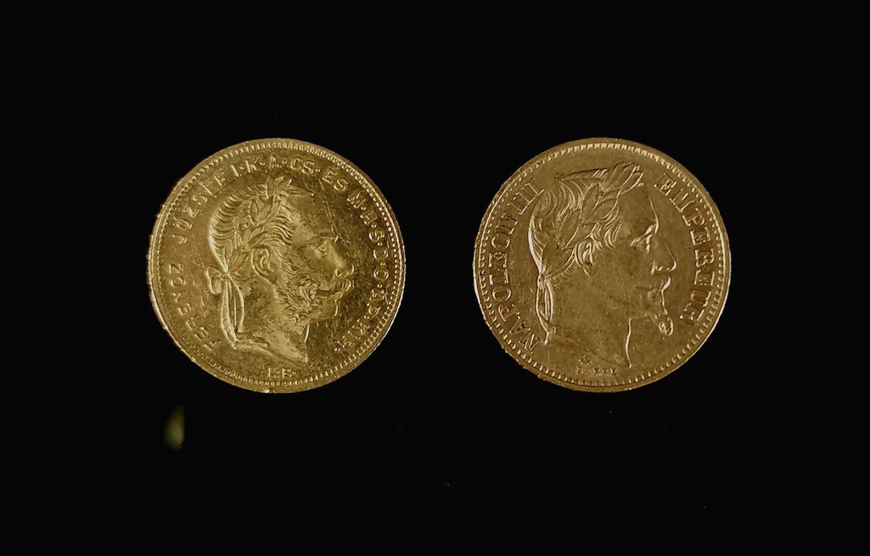 Null Deux pièces de 20 francs or, l'une française, l'autre autrichienne.

12,90 &hellip;