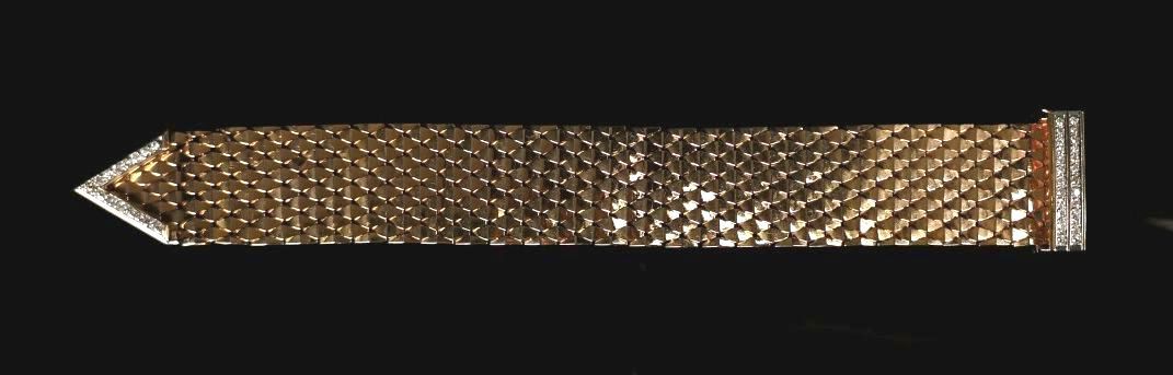 Null Bracelet en or jaune à maille articulée, le fermoir et l'extrémité ornés de&hellip;