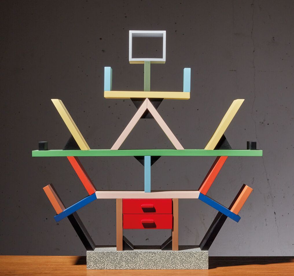 Null Ettore SOTTSASS (1917-2007).
Biblioteca Carlton - modello creato nel 1981.
&hellip;