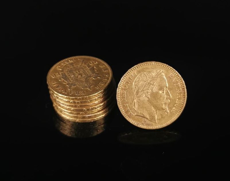Null Huit pièces de 20 francs or Napoléon III.
Entre 1861 et 1869.
51.43 grammes&hellip;