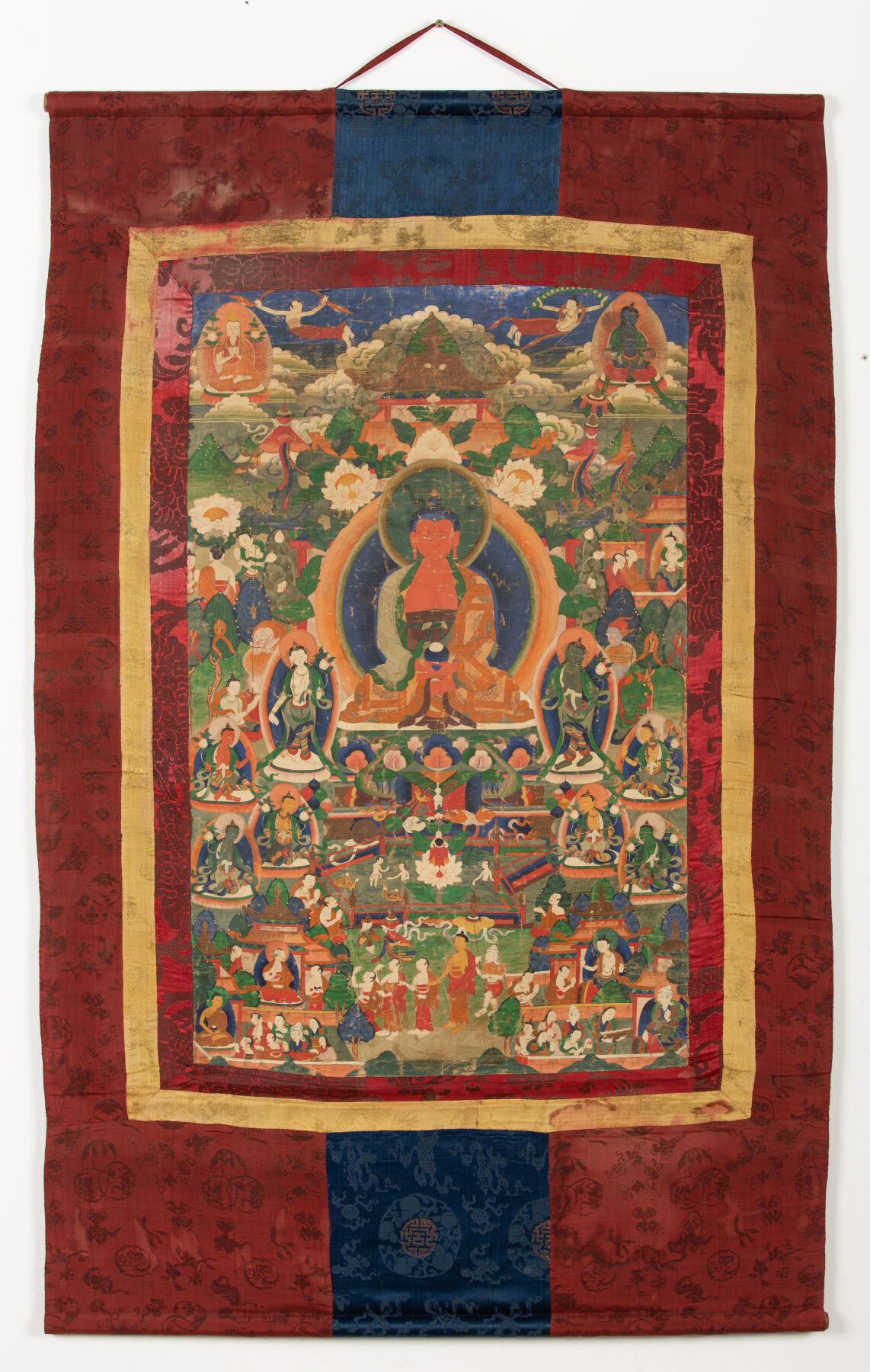 Null TIBET, XIXème siècle.
Thangka, peinture sur tissu figurant Bouddha Amitabha&hellip;