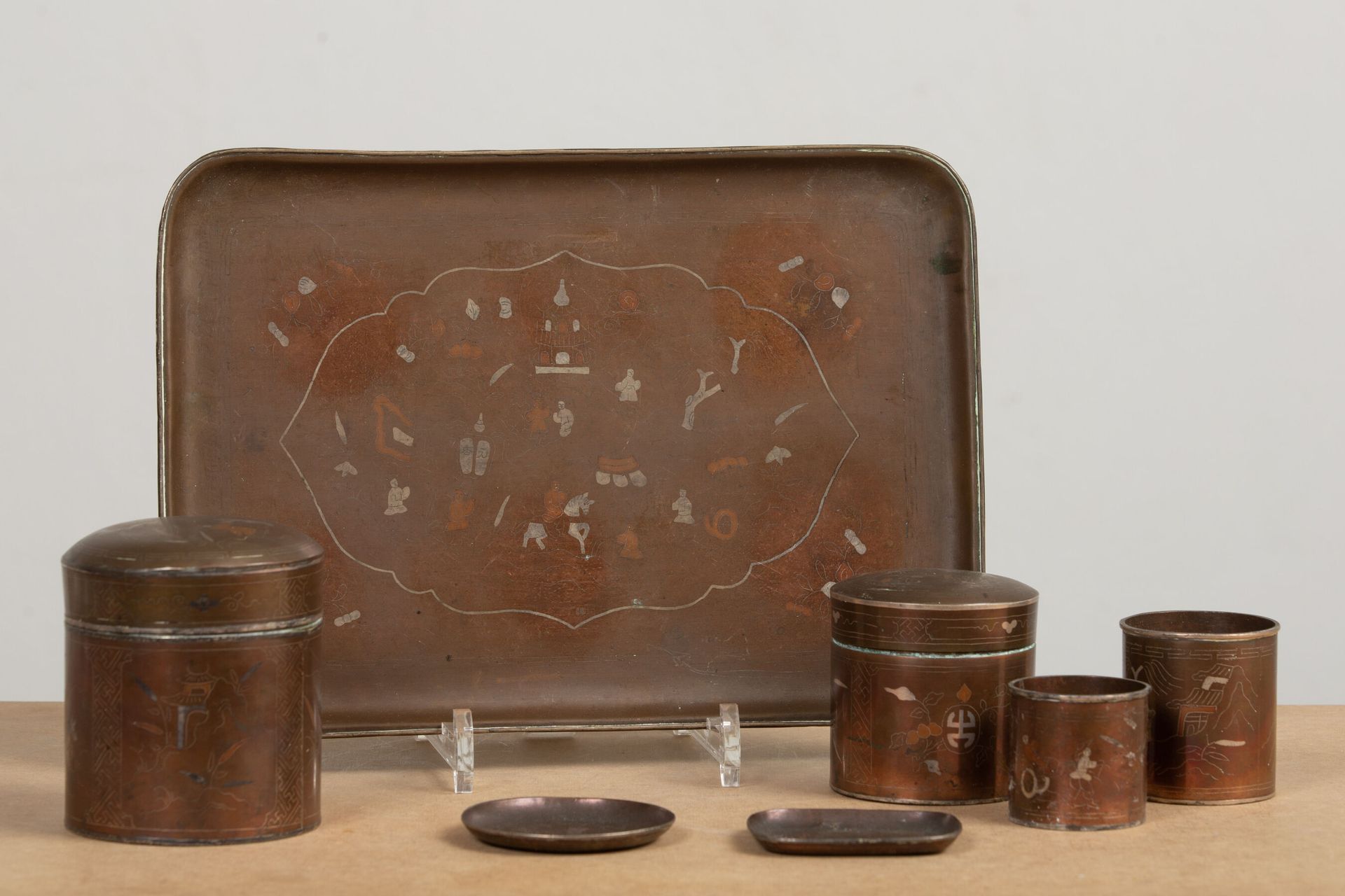 Null VIETNAM. 
Smoker's or scholar's set in patinated nielloed copper, comprisin&hellip;