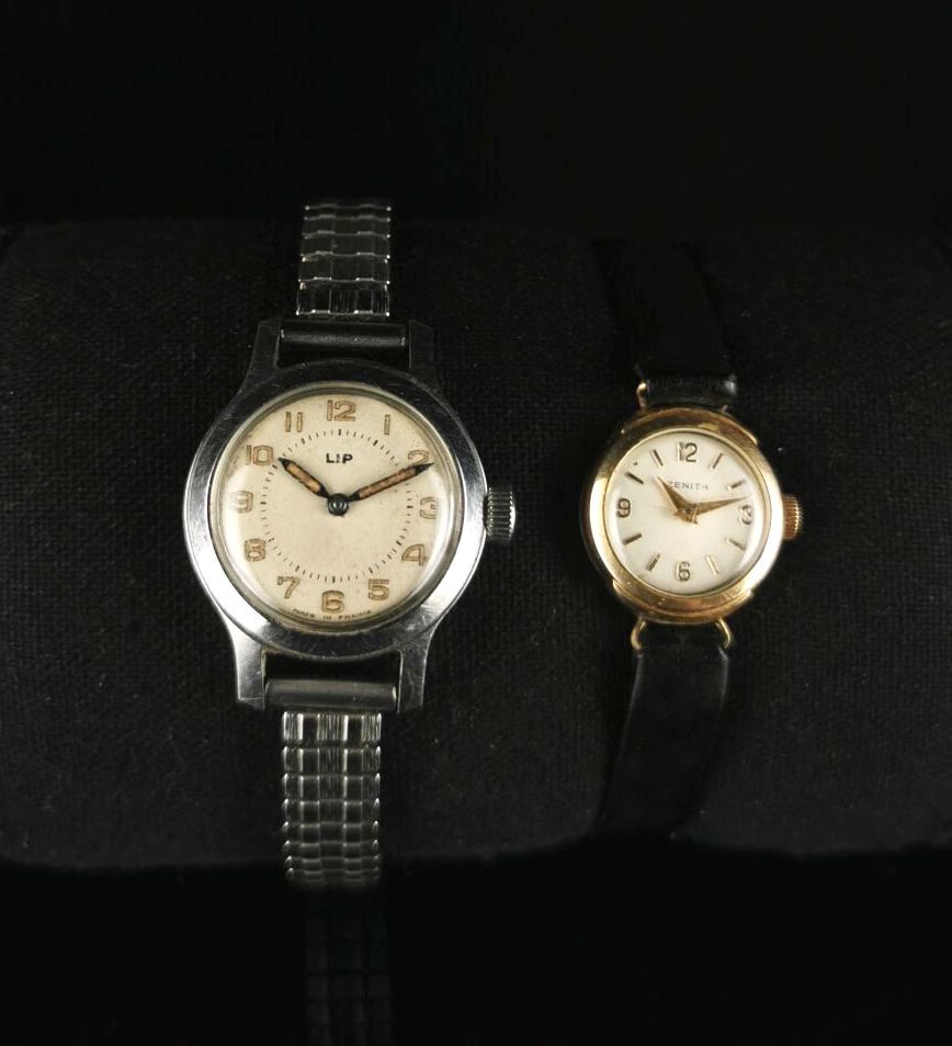 Null LIP et ZENITH.
Deux montres bracelets en acier et plaqué or.
D_1,5 cm.
D_2,&hellip;
