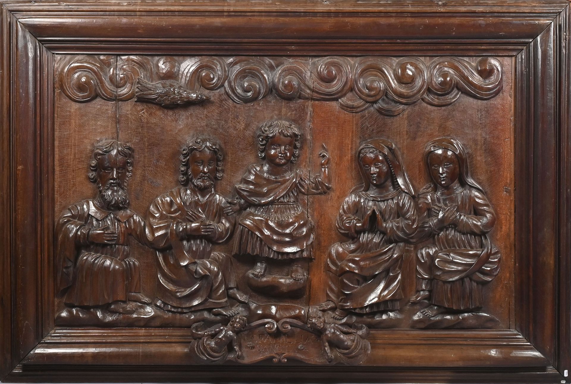 Null FRANCE - Around 1600
Holy family
Bas-relief in oak
Titled in a cartouche fl&hellip;