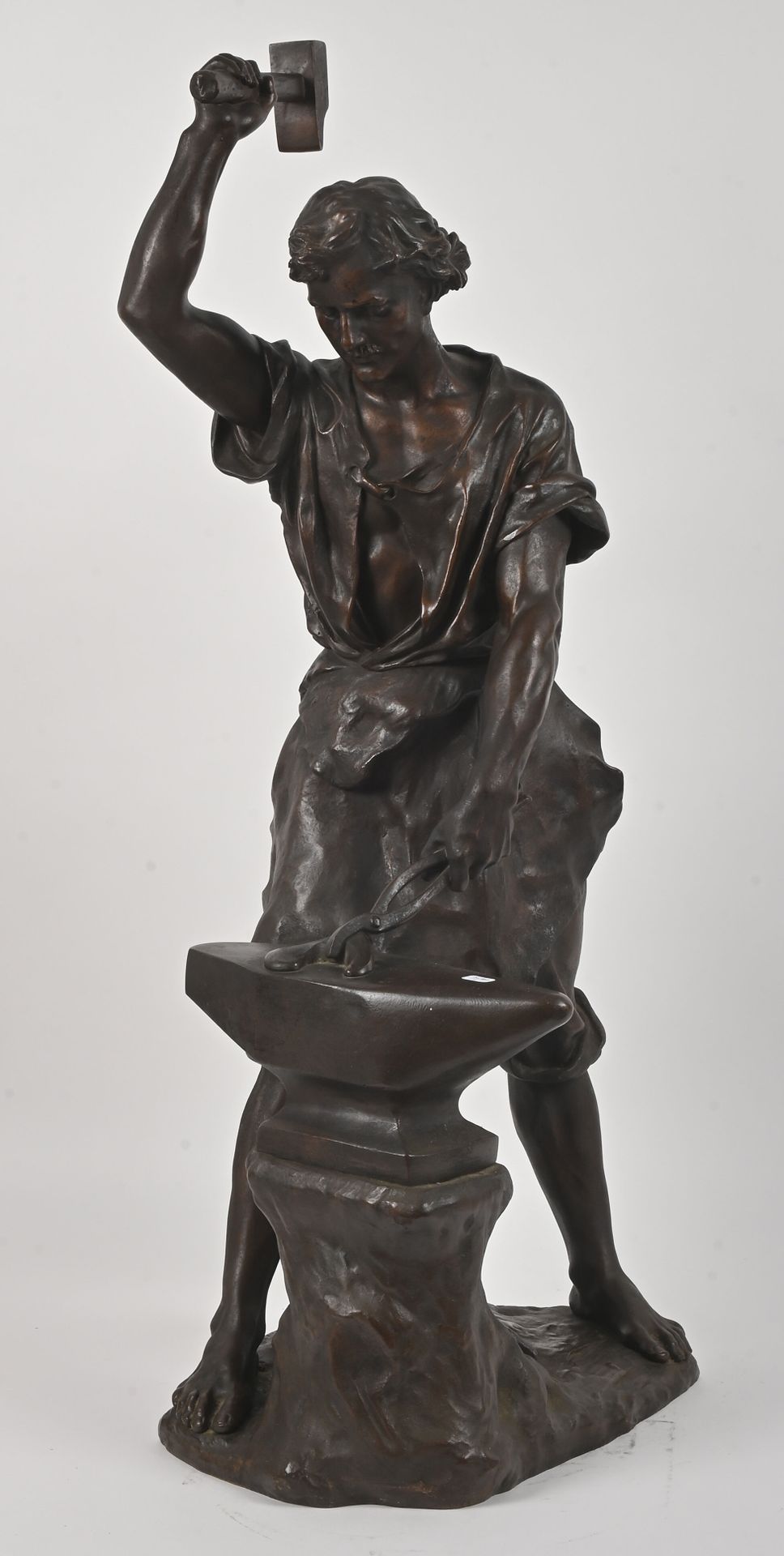 Null Edouard DROUOT (1859-1945)
Le Forgeron
Epreuve en bronze à patine brun
Sign&hellip;