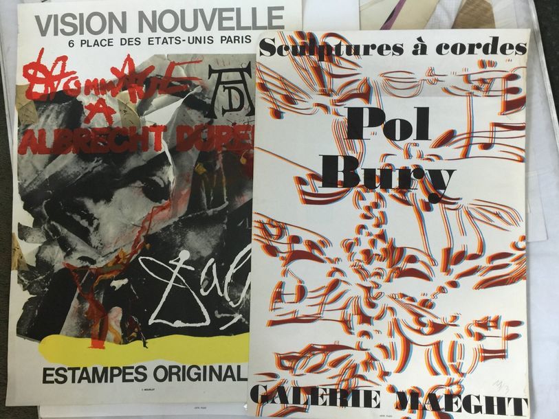 Null Lot de 3 affiches d'après Paul BURY
«Sculptures à cordes» et DALI «Hommage &hellip;