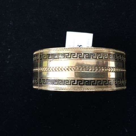 Null Bracelet semi-rigide en or jaune 18k(750) à décor de frises de grecques ajo&hellip;
