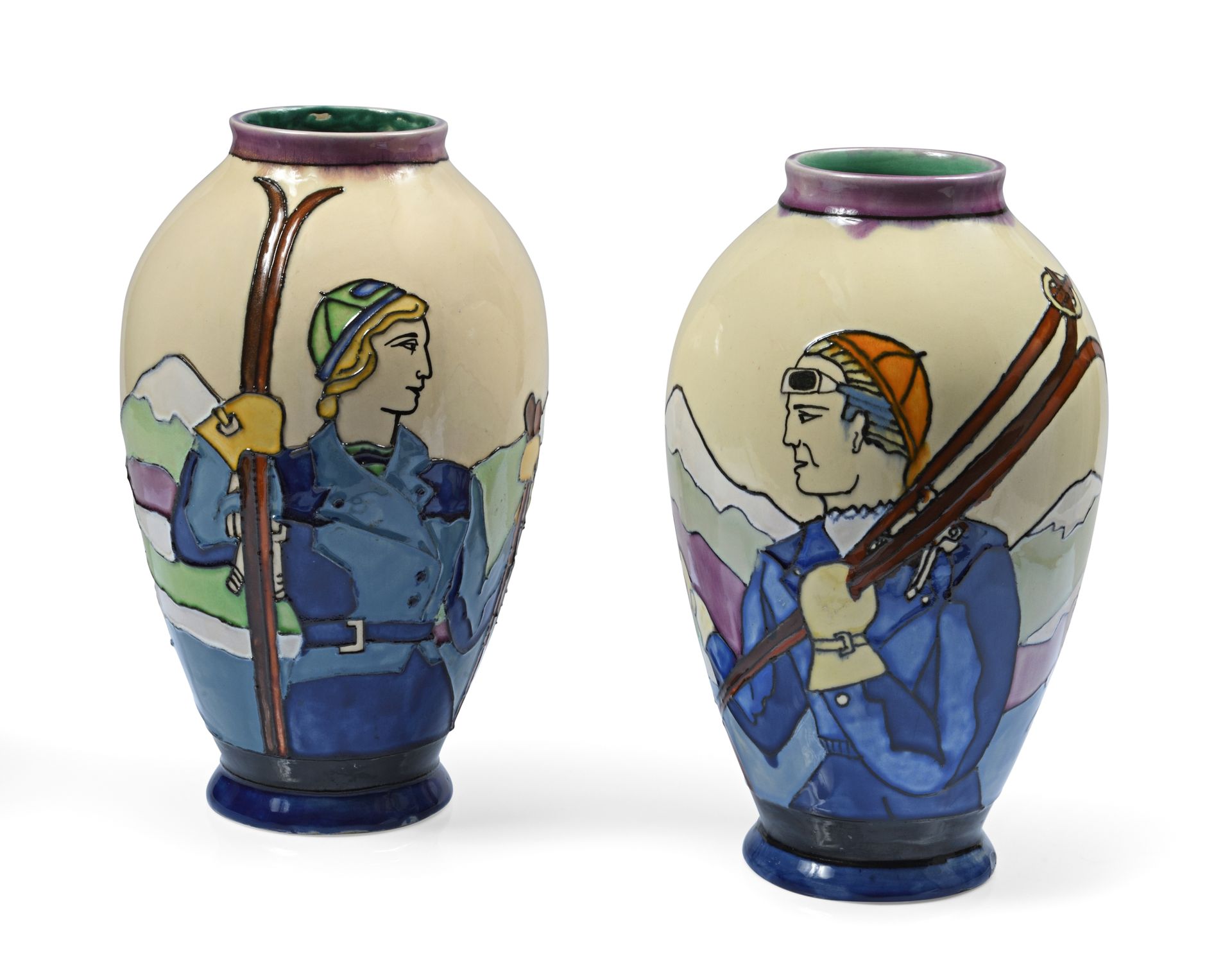 Null Ein Paar Vasen aus Steingut: Ein Paar Skifahrer. Manufaktur HB Quimper- ODE&hellip;