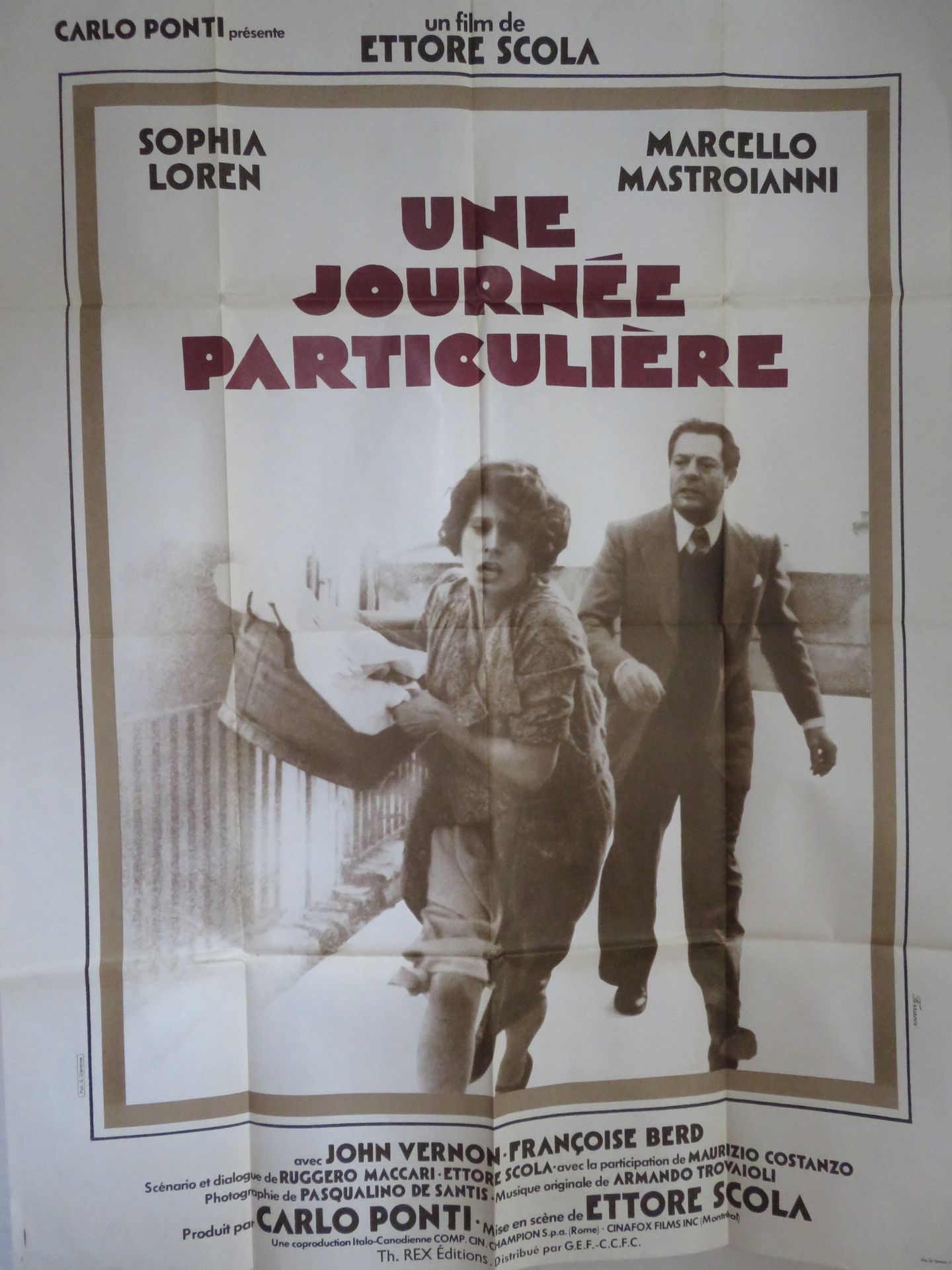 Null "UNE JOURNEE PARTICULIERE" (1977) de Ettore SCOLA con Sophia Loren, Marcell&hellip;