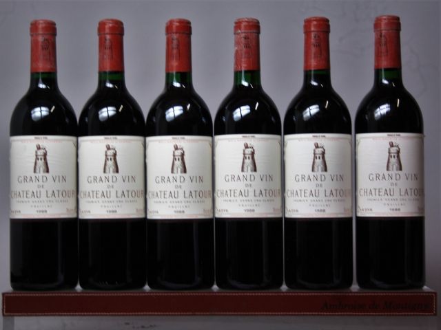 Null 6 bouteilles CHÂTEAU LATOUR - 1er Gcc - Pauillac. 1988. 1 niveau bas goulot&hellip;