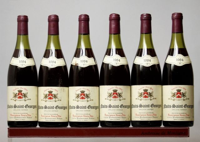 Null LOT:  6 bouteilles NUITS ST GEORGES - DESVIGNES Ainé et Fils. 1984. Etiquet&hellip;