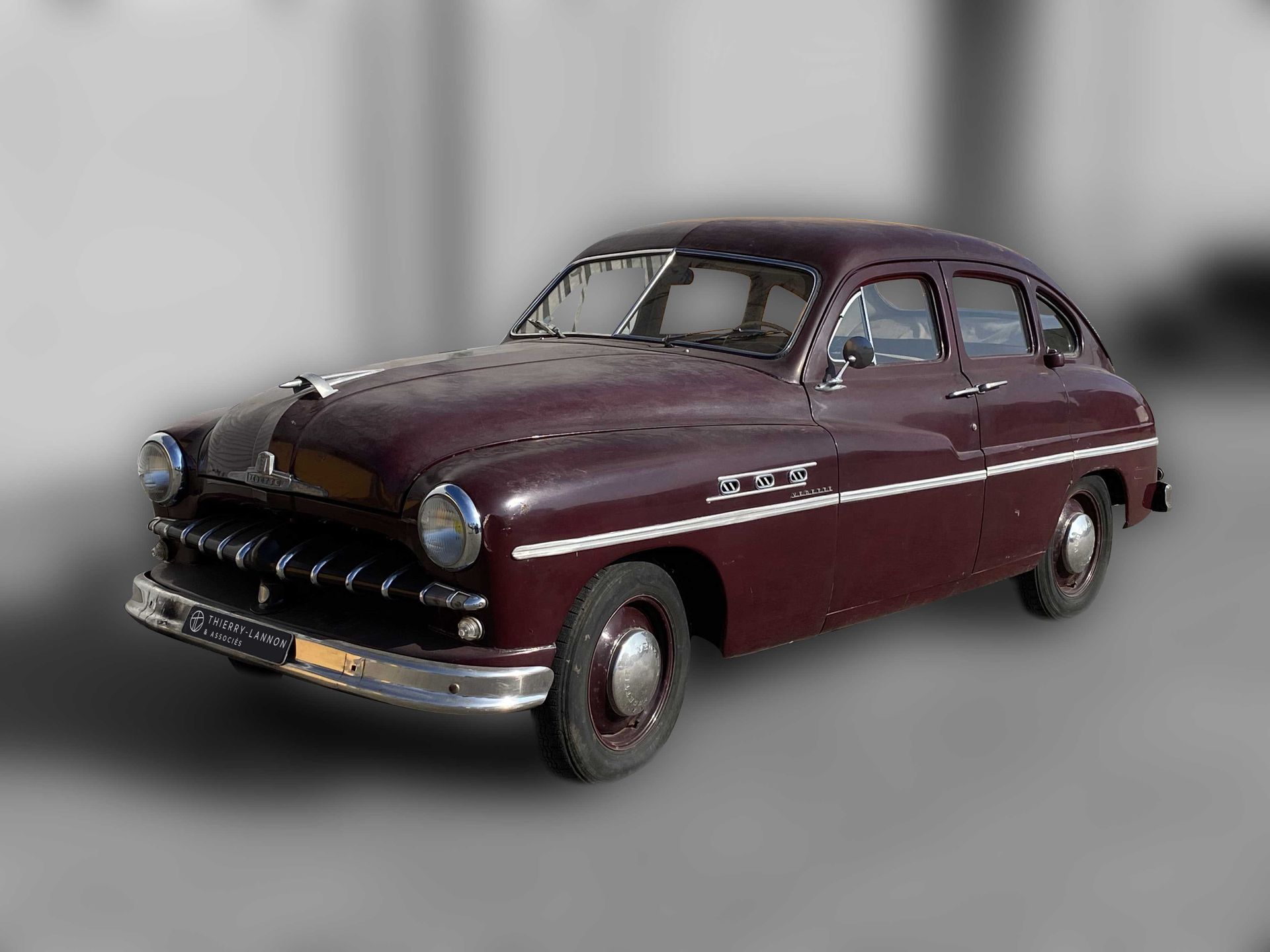 Null 
FORD VEDETTE "Round back" from 00.00.1951 - Serial number : 40366 - ES 12 &hellip;