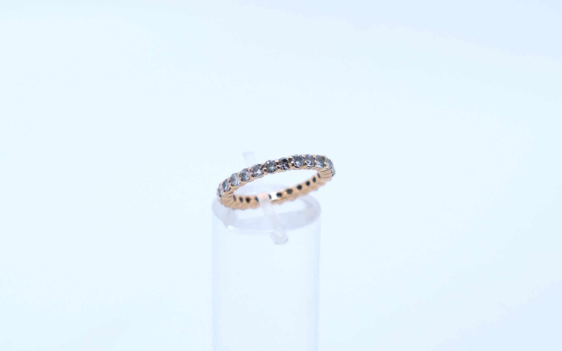 Null 美国结婚戒指，黄金（750），镶嵌小钻石。T: 51, 毛重: 2.8 g