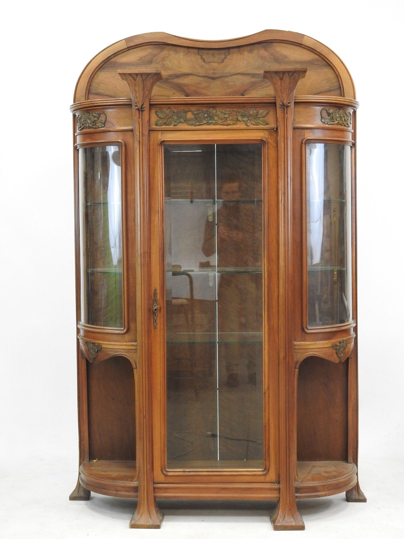 Null 
Art Nouveau walnut window opening by a central door, with rounded glazed s&hellip;