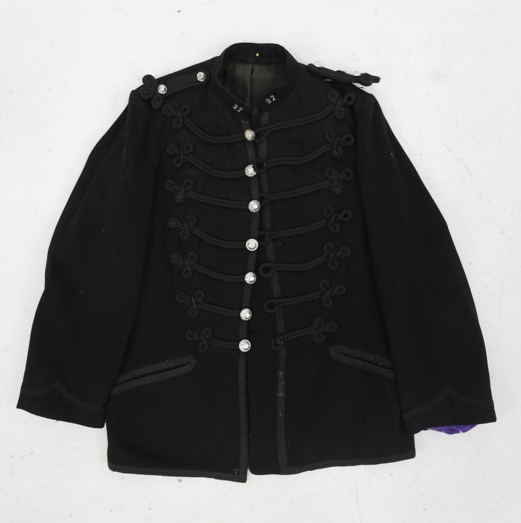Null Dolman modèle 1883 d'officier du 27e BCA en drap noir à collet droit orné d&hellip;